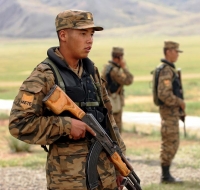 Монгольский солдат с РПК
