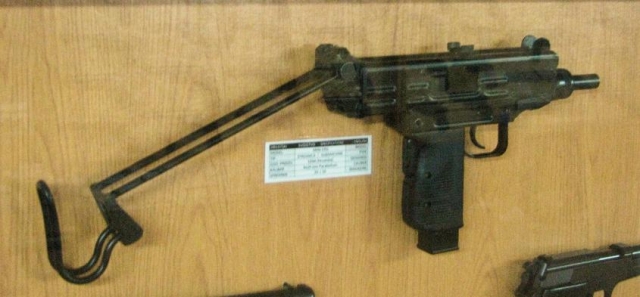 Strojnica ERO — хорватский вариант пистолета-пулемета Micro-UZI
