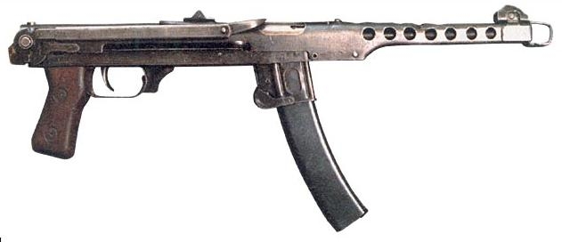 Пистолет-пулемет Судаева ППС-43, приклад сложен