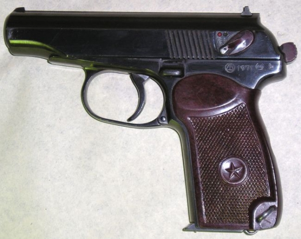 Пистолет Макарова, выпуск 1970х годов, вид слева