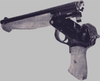 Пистолет ТП-82, открытый для перезарядки