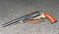 Револьвер Colt Walker