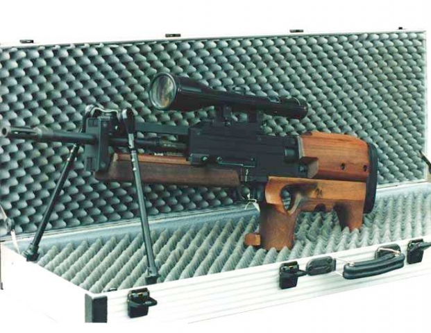 Снайперская винтовки Walther WA 2000 в кейсе для хранения и переноски